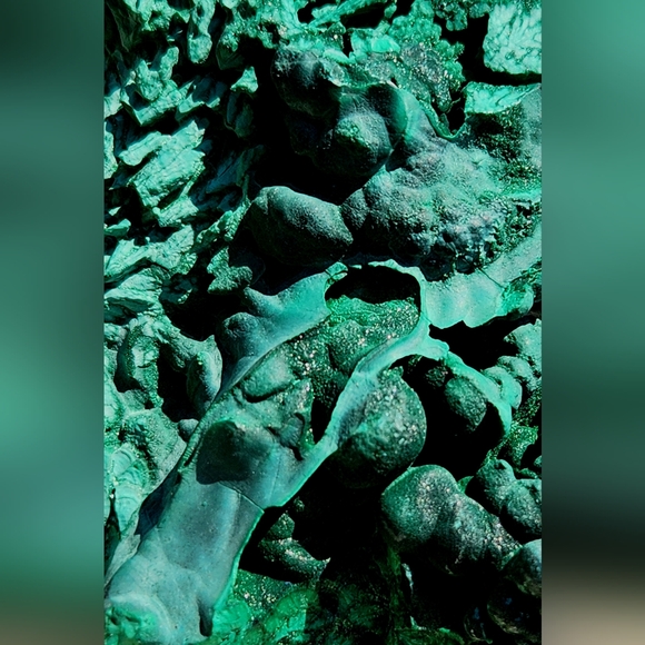 Rare, Beautiful Malachite Specimen - Picture 13 of 16